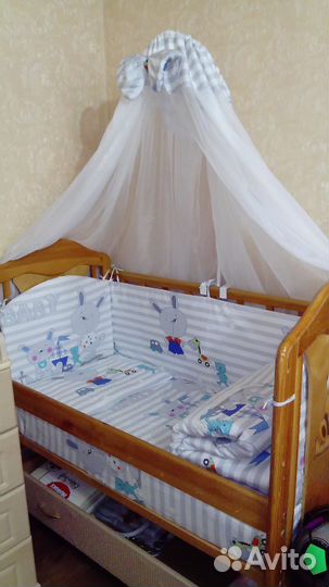 Бортики в кроватку+ постельное белье