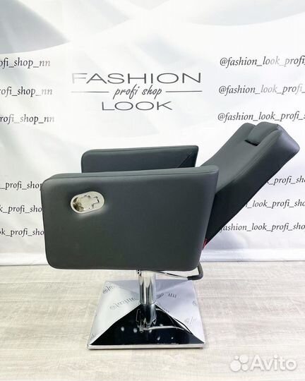 Парикмахерское барбер кресло с откидной спинкой