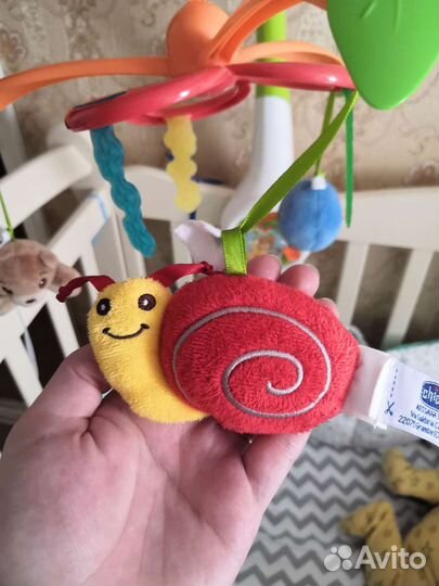 Мобиль на кроватку chicco