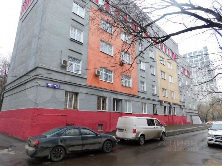 721.5м² метро Аэропорт 5 минут, в жилом массиве