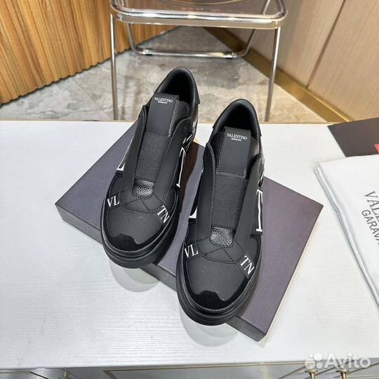 Кроссовки Valentino 39-45 люкс