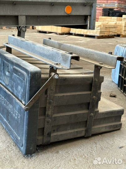 Инструментальный ящик на грузовик