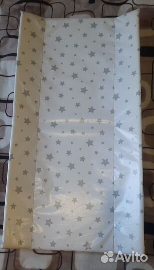 Пеленальный столик на кроватку