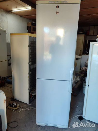 Холодильник Бирюса