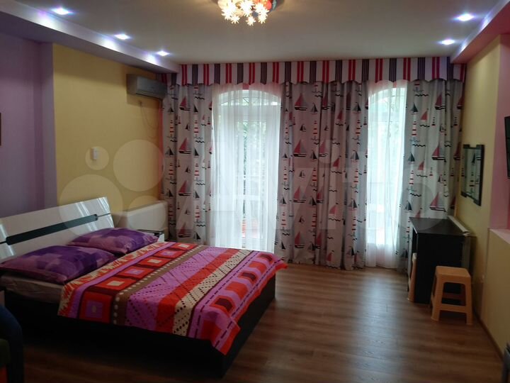 Дом 150 м² на участке 1 сот.