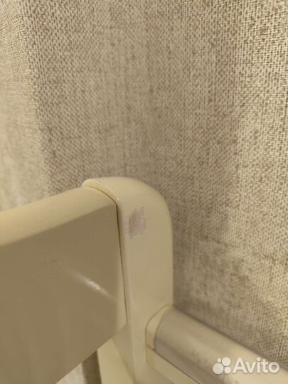 Детская кроватка с маятником