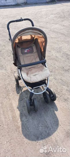 Прогулочная коляска