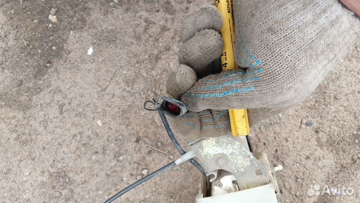 Замок двери задний левый Ford Mondeo 1.8 1998