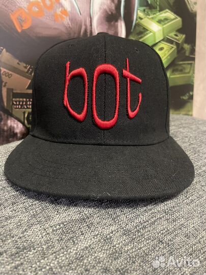 Машинная вышивка на одежде