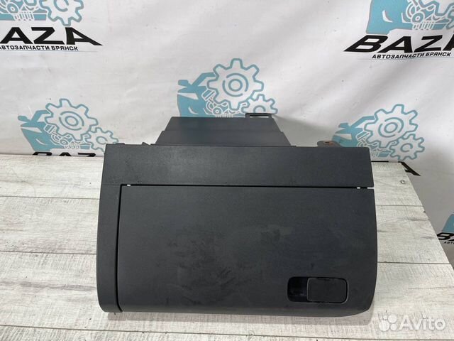 Бардачок Volkswagen Polo 5