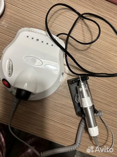 Аппарат для маникюра и педикюра