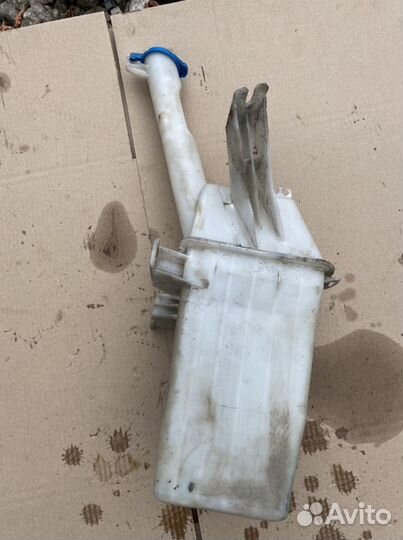 Бачок омывателя Kia Rio 3 / Hyundai Solaris