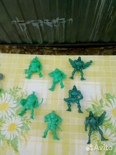 Игрушки,киндер сюрприз