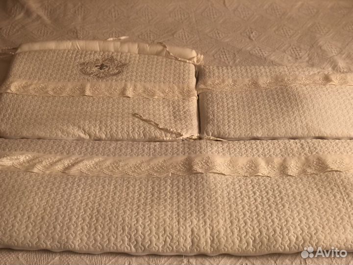 Бортики в кроватку