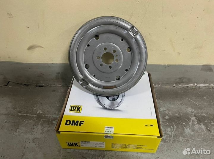 Маховик двухмассовый LUK 4150521090 DSG7 1326