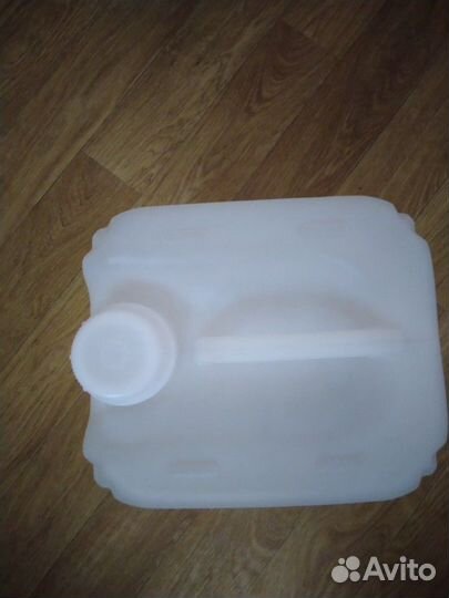 Канистра 10 и 30 литров