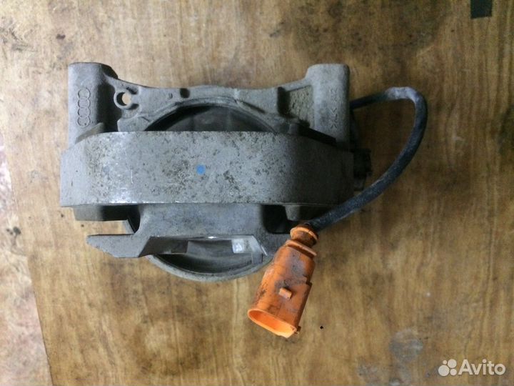 Подушка двигателя