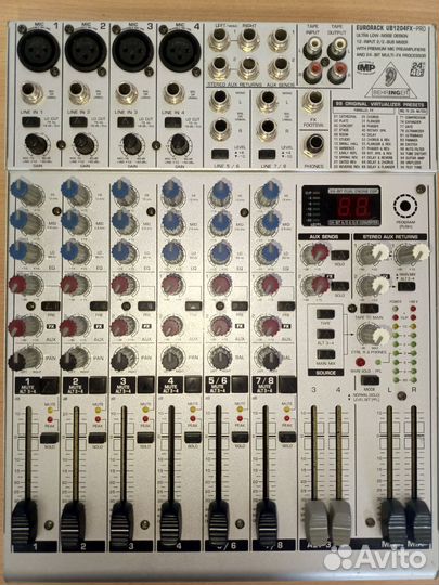 Микшерный пульт behringer ub1204fx pro