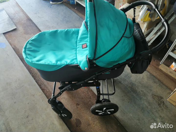 Продам коляску 3/1