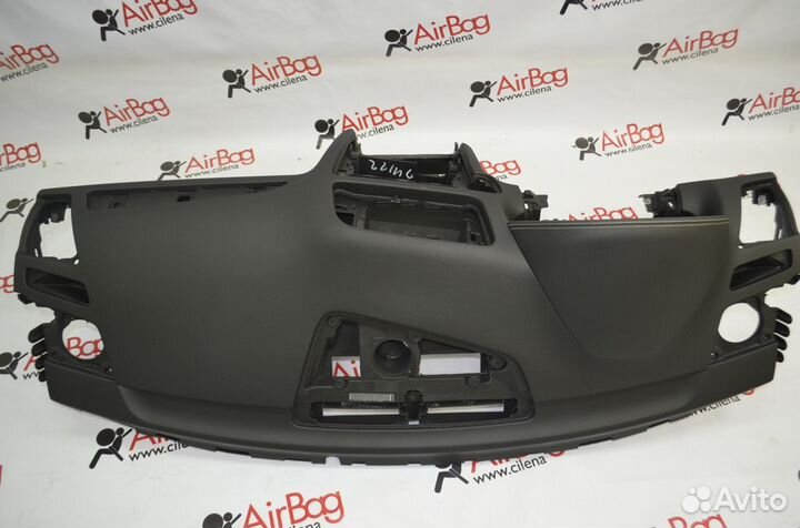 Торпедо панель приборов Audi Q5