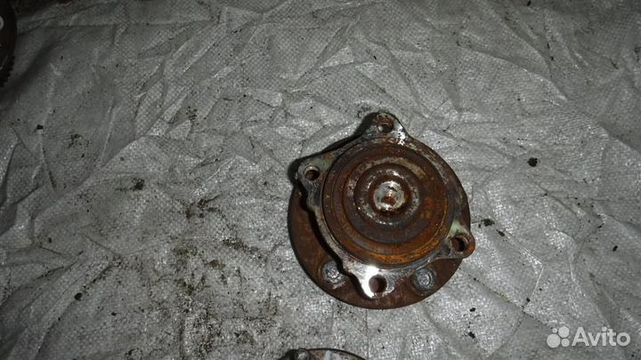 Ступица задняя Mitsubishi Outlander XL (CW) 2006