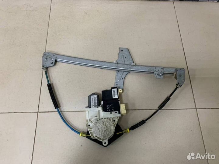 Стеклоподъемник электр. передний правый Peugeot 307