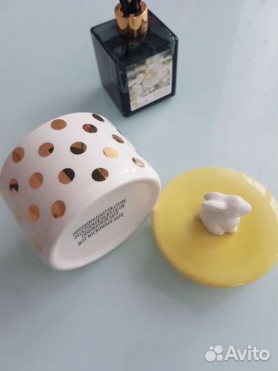 Фарфоровая