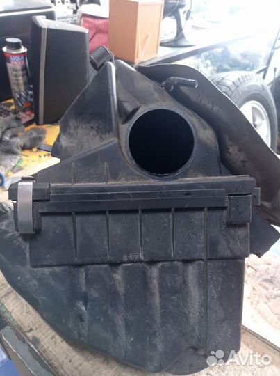 Корпус воздушного фильтра пассат Б-5