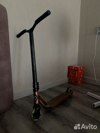 Трюковой самокат oxelo