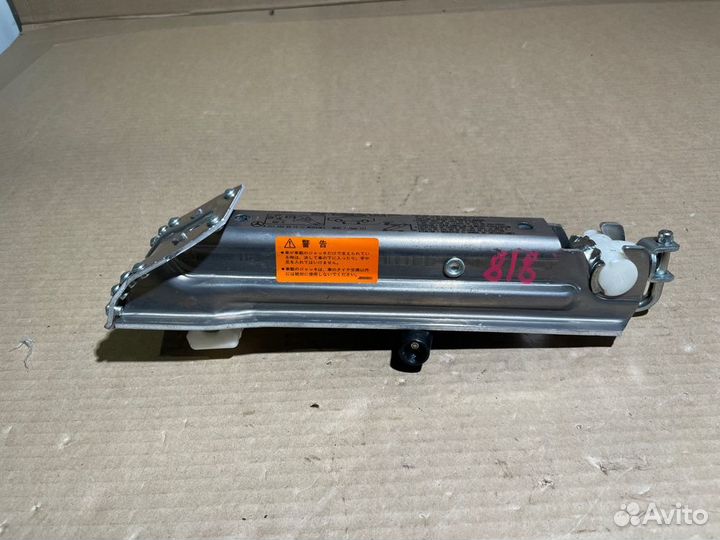 Домкрат Mercedes-Benz E-Class W212 272952 2010