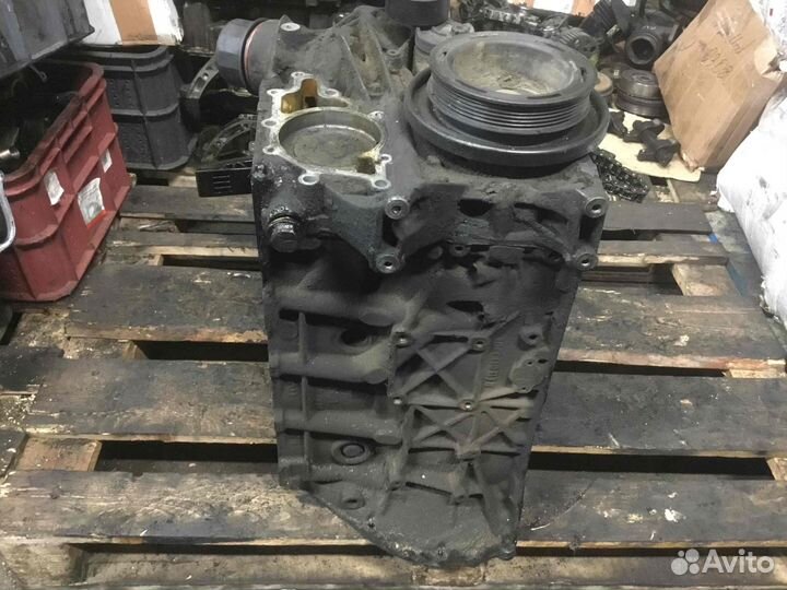 Блок цилиндров Mercedes Vito (Viano) 646982