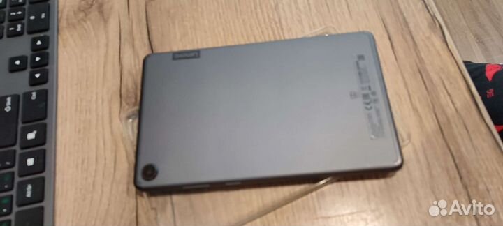 Планшет Lenovo tab m8
