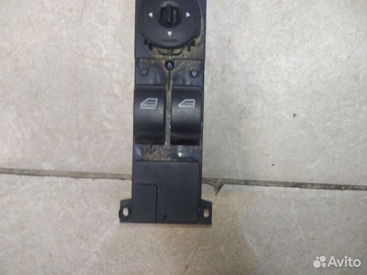 Блок управления стеклоподъемниками Ford Focus 2 CB