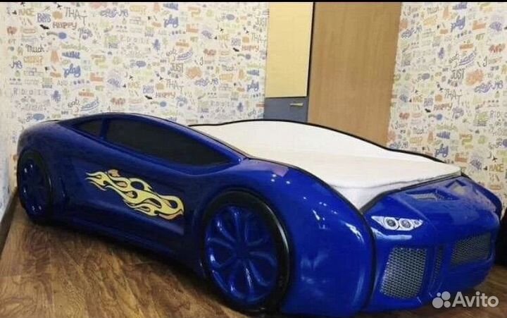 Детская кроватка машинка