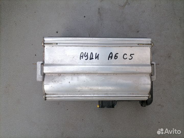 Подушка безопасности в торпедо для Audi A6 (C5)