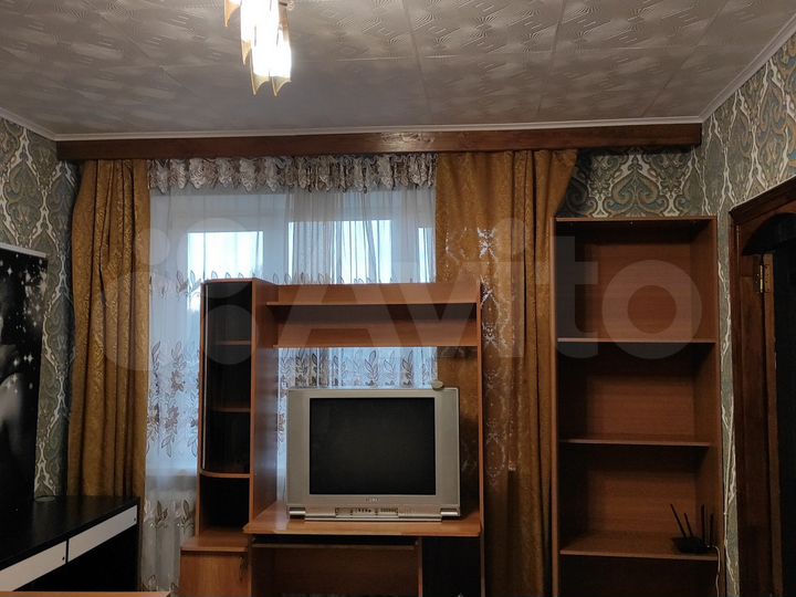 2-к. квартира, 54 м², 1/9 эт.