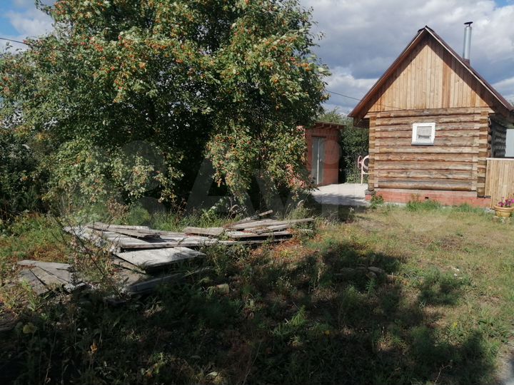 Дом 18 м² на участке 9,4 сот.