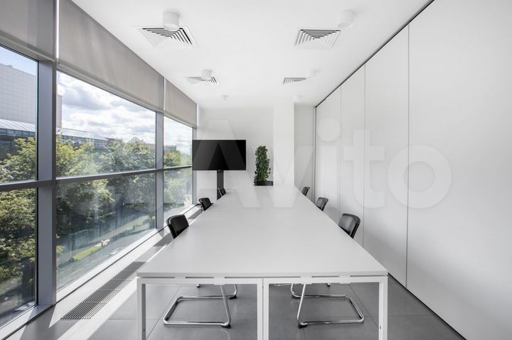 Офисы для 2 человек в бц Вивальди Плаза, 10м²