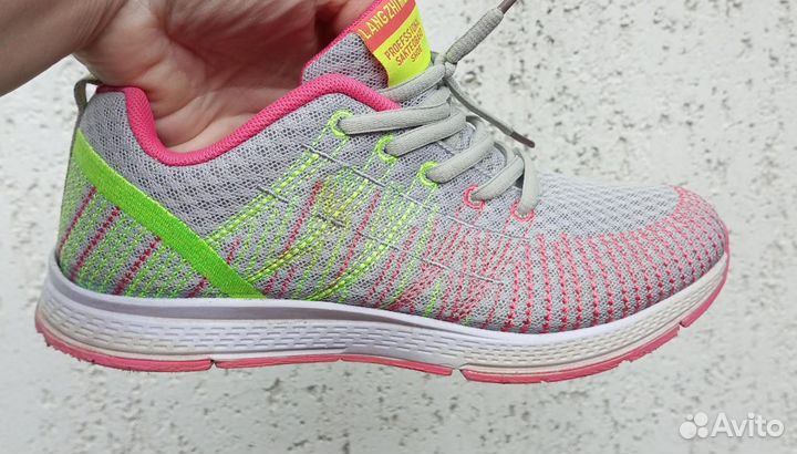 Кроссовки женские 38 -39 размер
