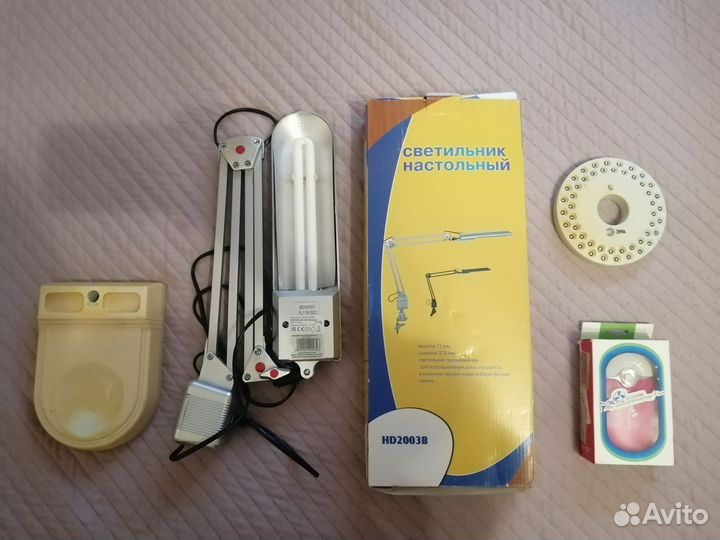 Лампа настольная энергосберигающая вентилятор