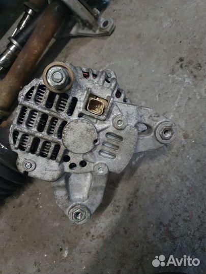 Генератор Рено Меган 2 и другие