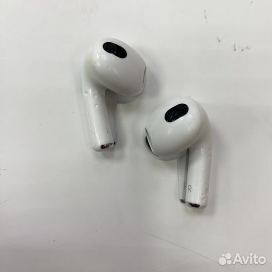 Беспроводные наушники Apple AirPods 3 MagSafe