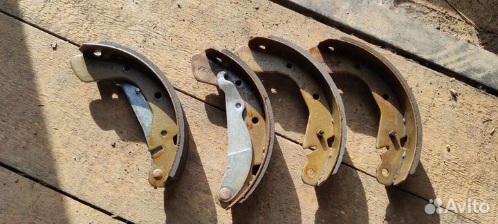 Тормозные колодки задние Lanos Nexia Sens