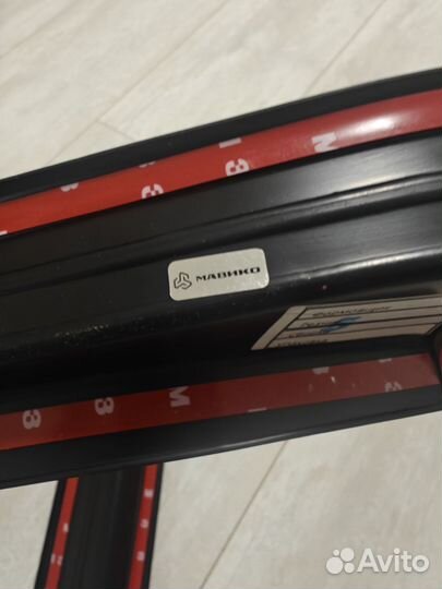 Накладки на пороги vesta