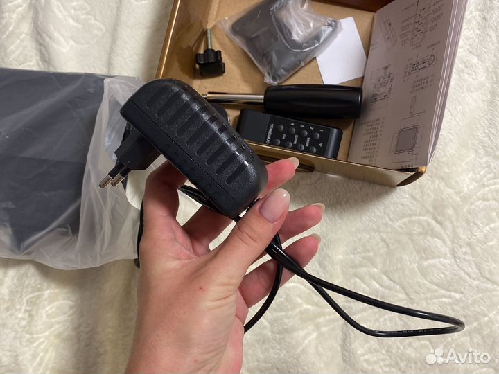 Видеосвет, отражатели, штатив, фон