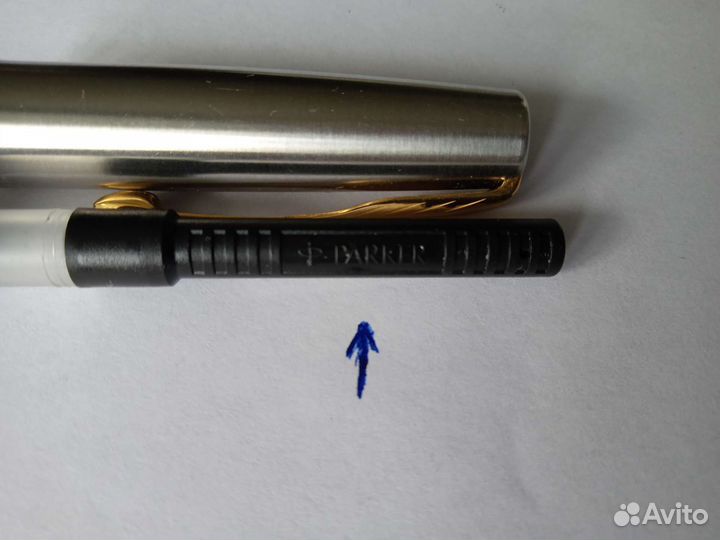 Перьевая и шариковая ручки parker