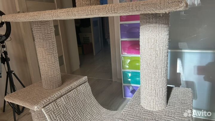 Игровой комплекс для кошек с гамаком когтеточка