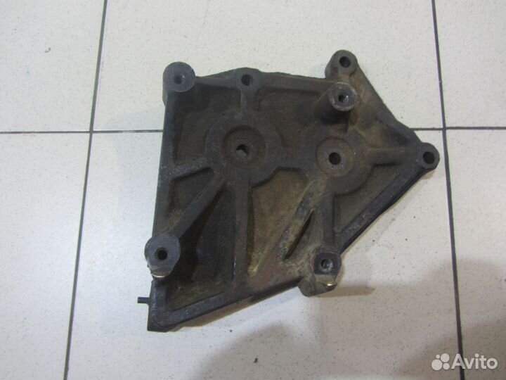 Кронштейн компрессора кондиционера