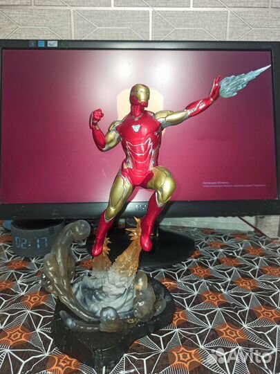 Фигурка Avengers Iron Man Diamond Select Toys