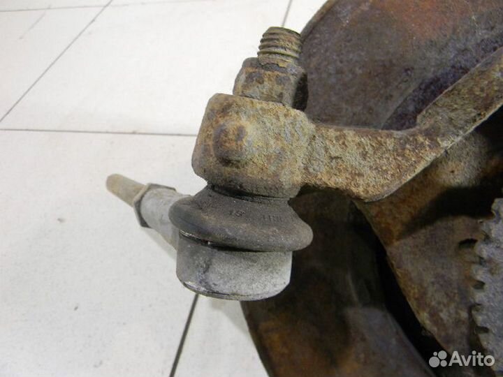 Кулак передний левый Форд